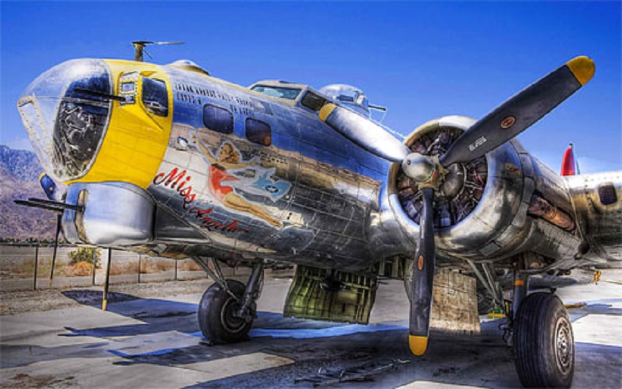 vintage-airplane