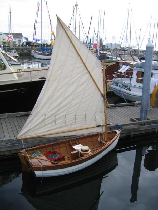 sailing dinghy