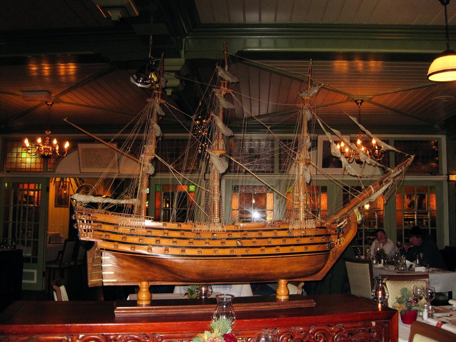 Model Ship Decor