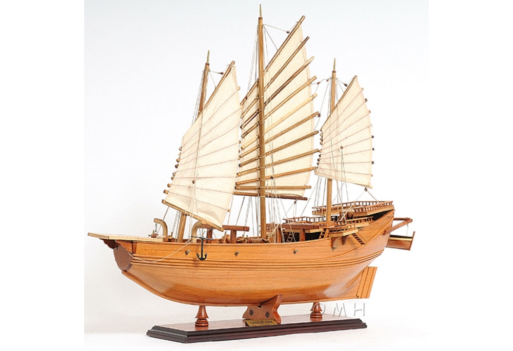 chinese-pirate-junk-boat