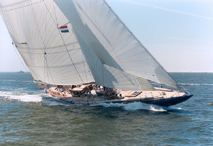 ENDEAVOUR yacht sailing