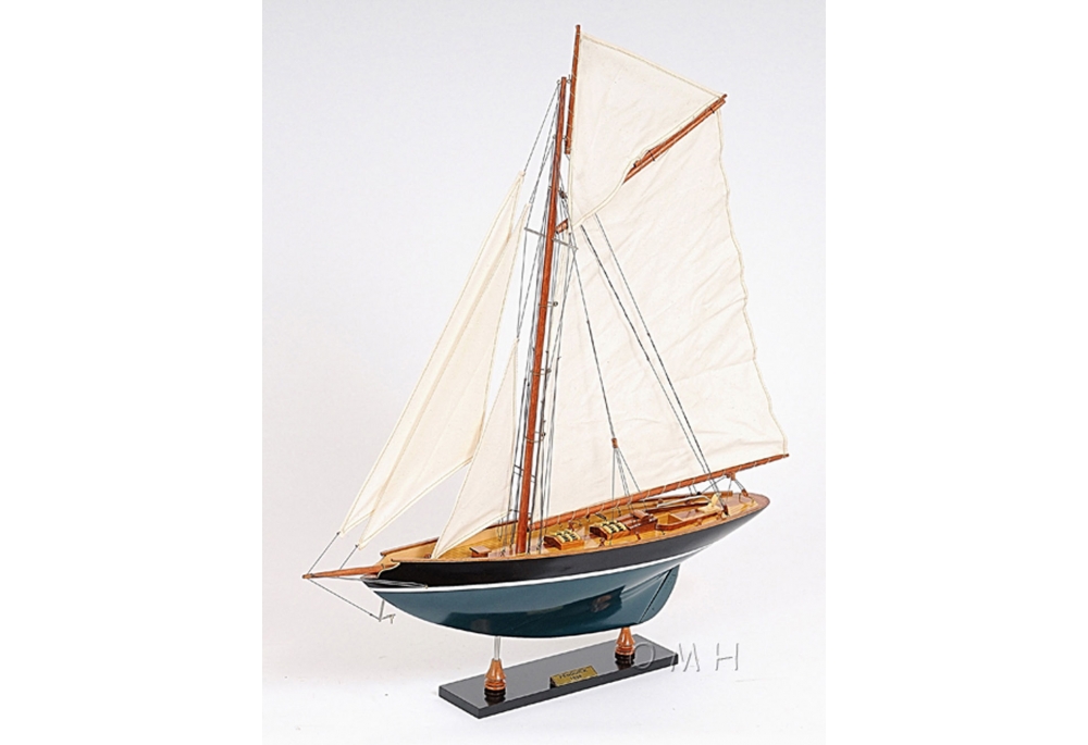 pen-duick-wooden-sailboat-model
